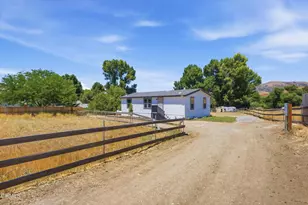 20405 Weston Ave, Tehachapi, CA 93561 - Photo 6