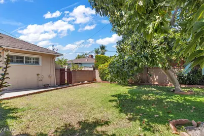 330 E Oakmont Drive, Montebello, CA 90640 - Photo 28