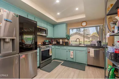 32130 Village 32, Camarillo, CA 93012 - Photo 14