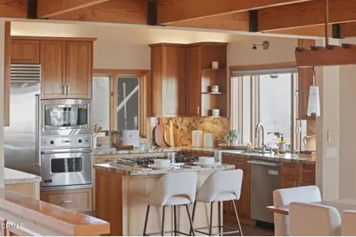 681 Buena Vista Street, Ventura, CA 93001 - Photo 10