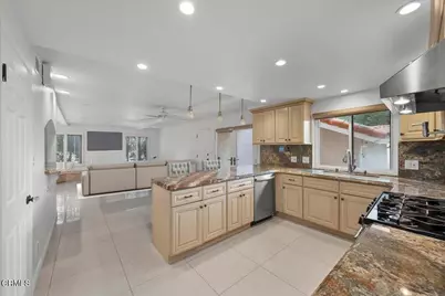 2222 Pier Avenue, Santa Monica, CA 90405 - Photo 10