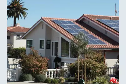 2222 Pier Avenue, Santa Monica, CA 90405 - Photo 2
