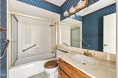 195 W Avenida De Las Flores, Thousand Oaks, CA 91360 - Photo 16