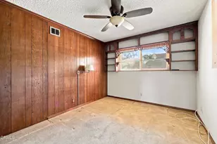 195 W Avenida De Las Flores, Thousand Oaks, CA 91360 - Photo 22
