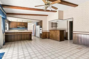 195 W Avenida De Las Flores, Thousand Oaks, CA 91360 - Photo 12