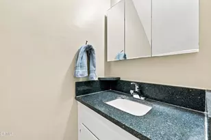 138 S Bryn Mawr Street, Ventura, CA 93003 - Photo 16
