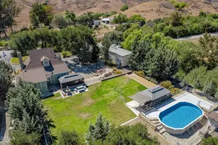 5828 Wheeler Canyon Rd, Santa Paula, CA 93060 - Photo 16