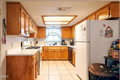 2751 Sierra Madre Court, Selma, CA 93662 - Photo 6