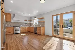 622 South Evergreen Dr Dr, Ventura, CA 93003 - Photo 18