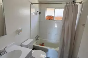 1525 W 9th St, Oxnard, CA 93035 - Photo 12
