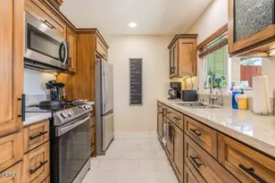 24 W Fiesta Green, Port Hueneme, CA 93041 - Photo 14
