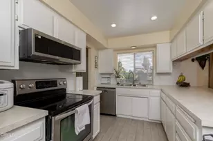 6309 Edgemont Dr, Bakersfield, CA 93309 - Photo 16
