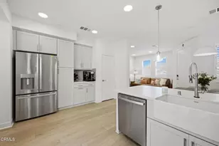 1230 E Thompson Blvd, Ventura, CA 93001 - Photo 22
