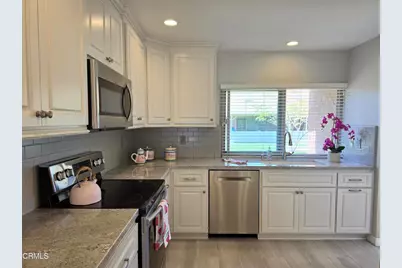 33109 Village 33, Camarillo, CA 93012 - Photo 10
