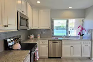 33109 Village 33, Camarillo, CA 93012 - Photo 10