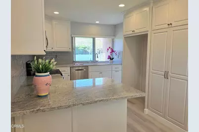 33109 Village 33, Camarillo, CA 93012 - Photo 8