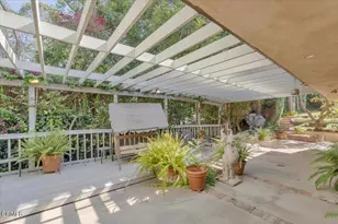 11923 Brentwood Grove Dr, Los Angeles, CA 90049 - Photo 38