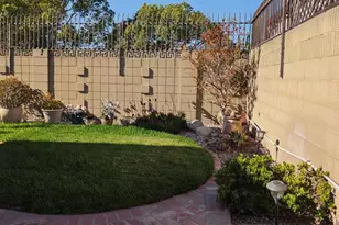 7871 E Ring St, Long Beach, CA 90808 - Photo 46