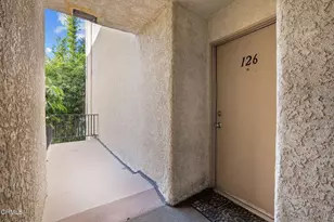 5325 Newcastle Ave, Encino, CA 91316 - Photo 2