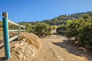 320 N Barbara St, Ojai, CA 93023 - Photo 32