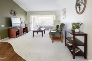 4212 Village 4, Camarillo, CA 93012 - Photo 4
