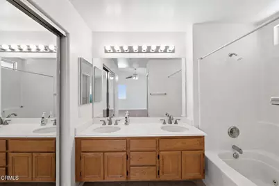 2105 Lanyard Way, Oxnard, CA 93035 - Photo 16