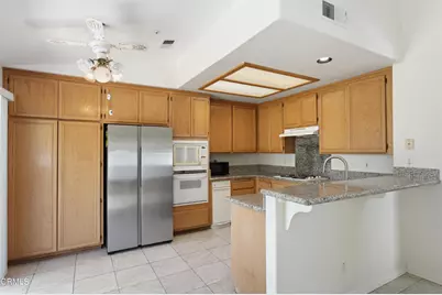 2105 Lanyard Way, Oxnard, CA 93035 - Photo 8