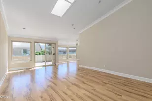 30003 Village 30, Camarillo, CA 93012 - Photo 16