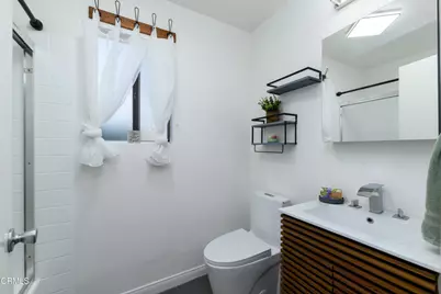 39032 Village 39, Camarillo, CA 93012 - Photo 8
