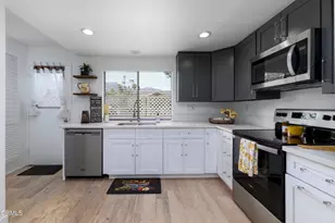 39032 Village 39, Camarillo, CA 93012 - Photo 20