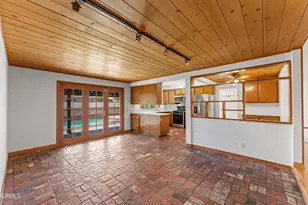 5828 Sunny Vista Ave, Oak Park, CA 91377 - Photo 16