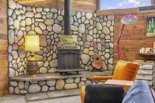 1121 Sunnyglenn Ave, Ojai, CA 93023 - Photo 14