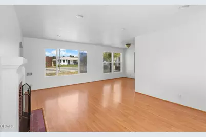 302 Douglas Avenue, Oxnard, CA 93030 - Photo 6