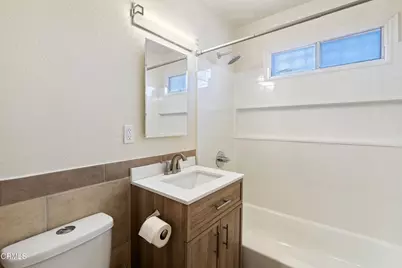 11538 Eucalyptus Avenue, Hawthorne, CA 90250 - Photo 12