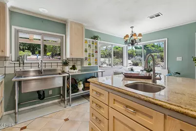 567 Avocado Place, Camarillo, CA 93010 - Photo 10