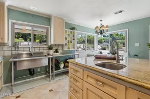 567 N Avocado Pl, Camarillo, CA 93010 - Photo 10