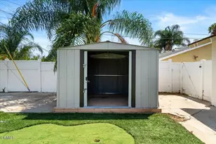 554 Dorena Dr, Newbury Park, CA 91320 - Photo 34