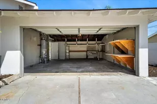 554 Dorena Dr, Newbury Park, CA 91320 - Photo 24