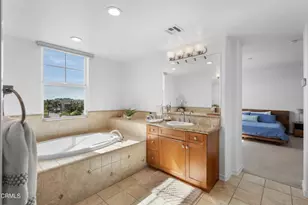 1560 Seabridge Ln, Oxnard, CA 93035 - Photo 18