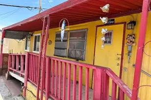 1301 Commercial Ave, Oxnard, CA 93030 - Photo 2