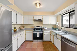 12930 Valleyheart, Los Angeles, CA 91604 - Photo 16
