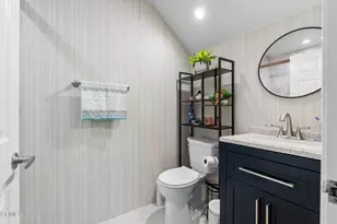 5565 Canoga Ave, Woodland Hills, CA 91367 - Photo 18
