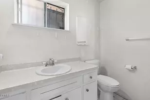1563 E 2nd St, Oxnard, CA 93030 - Photo 22