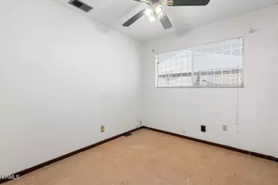 1563 E Second Street, Oxnard, CA 93030 - Photo 18