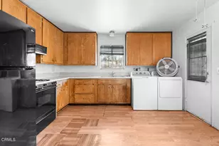 1563 E 2nd St, Oxnard, CA 93030 - Photo 10