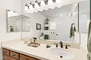 42062 Village 42, Camarillo, CA 93012 - Photo 28