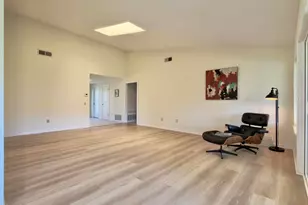 44006 Village 44, Camarillo, CA 93012 - Photo 6