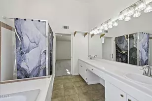 11370 Brainard Ave, Los Angeles, CA 91342 - Photo 28