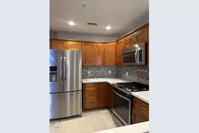 727 Kingfisher Way, Oxnard, CA 93030 - Photo 2