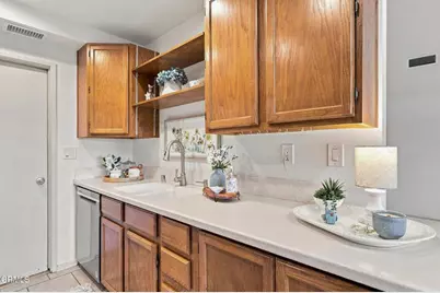 16165 Village 16, Camarillo, CA 93012 - Photo 18